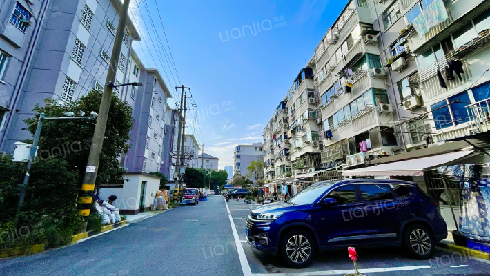 塔影二村外景图