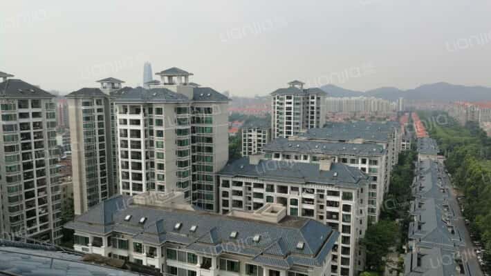 景湖名郡外景图