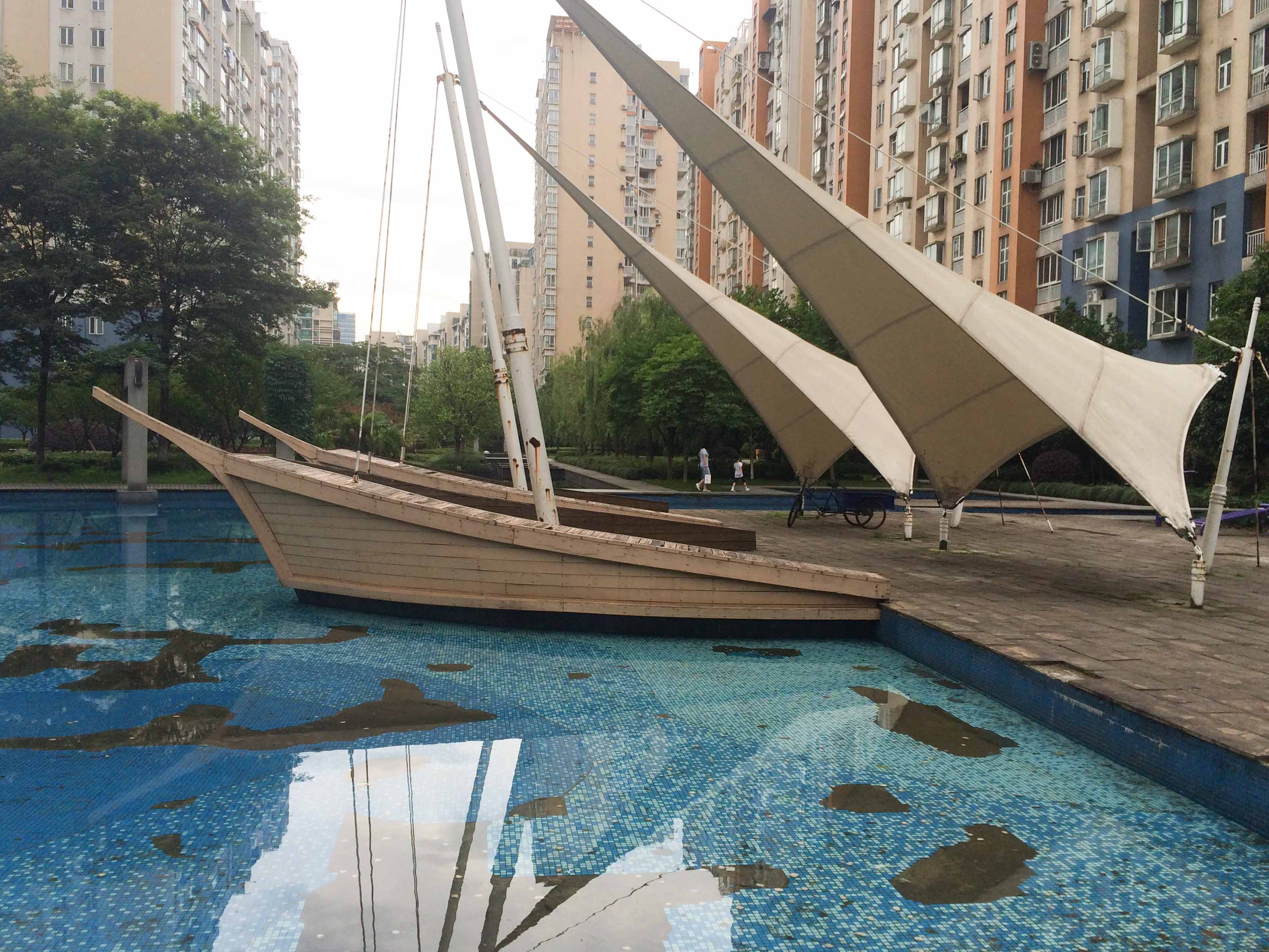 江南豪园小区实景 13