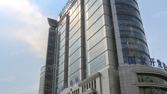 苏宁环球大厦外景图