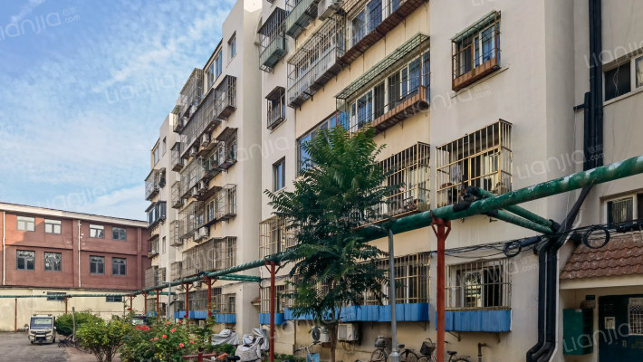 龙潭西里外景图