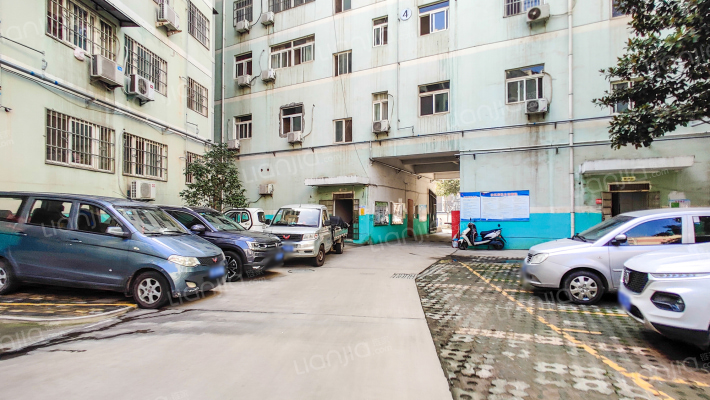 心怡小区外景图