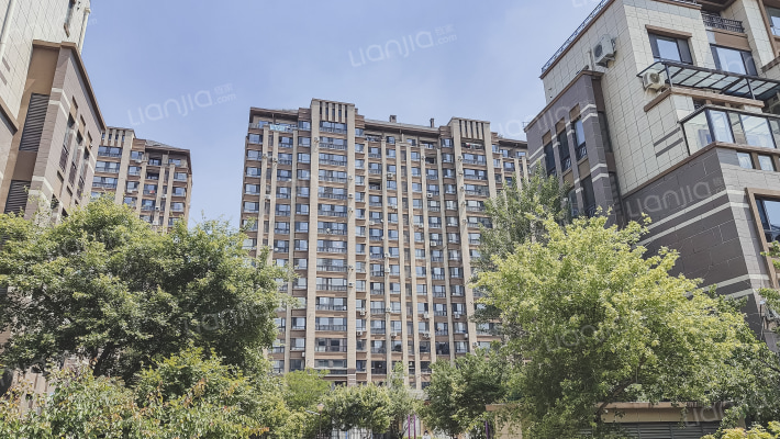 金普广场外景图