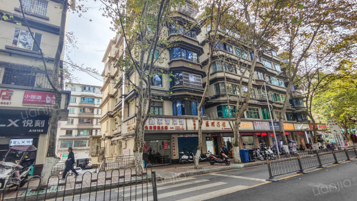 学士路13号外景图