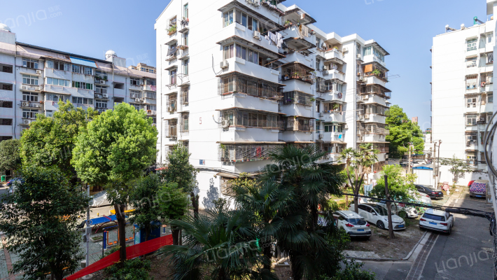 商地小区外景图