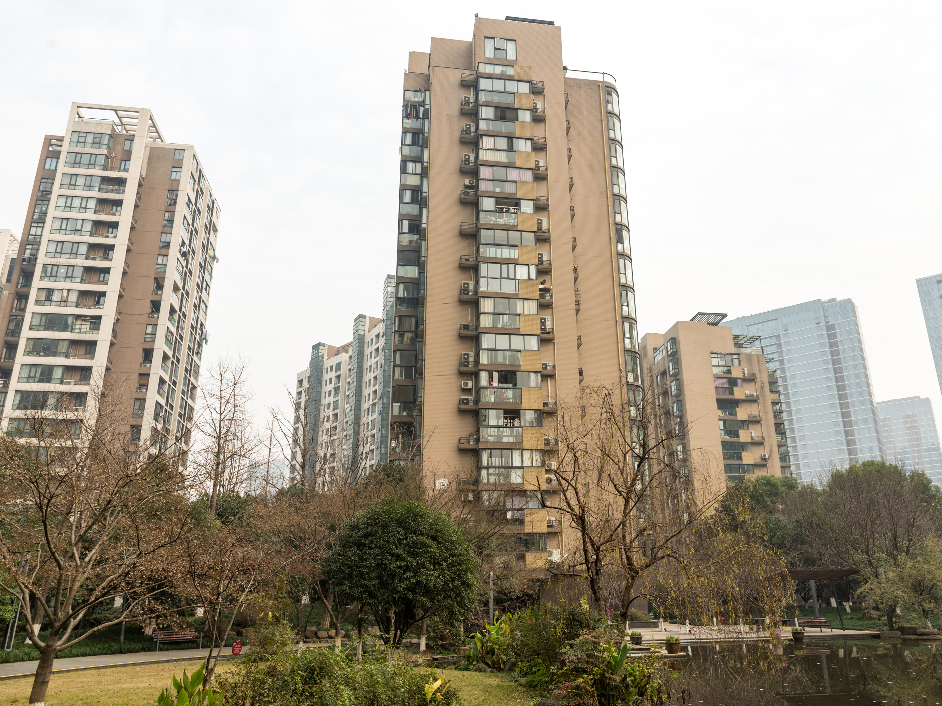 Linfeng Garden compound photo 8