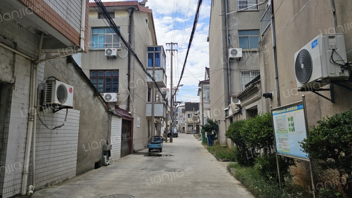 长浮南街散盘外景图