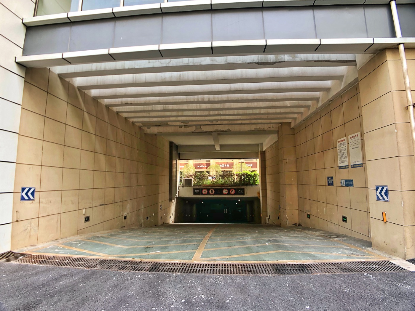 富力十号朗悦居小区实景 10