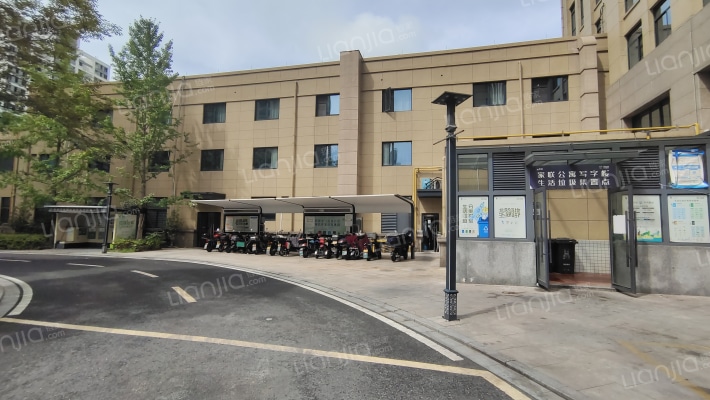 家联公寓西区外景图