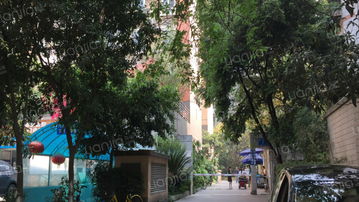 地矿局宿舍外景图