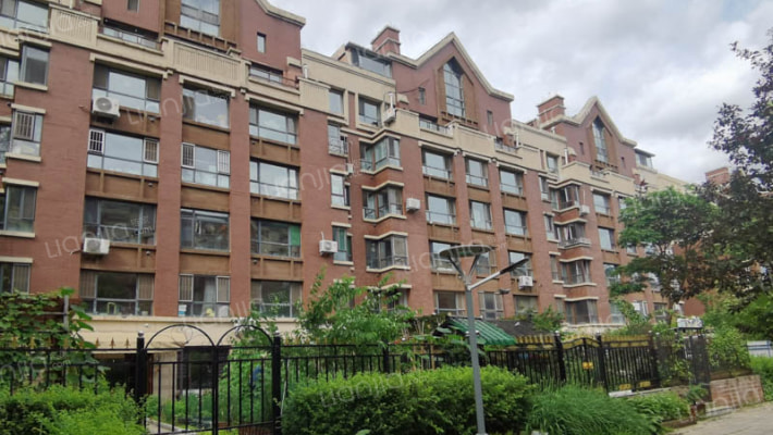 绿地国际花都外景图