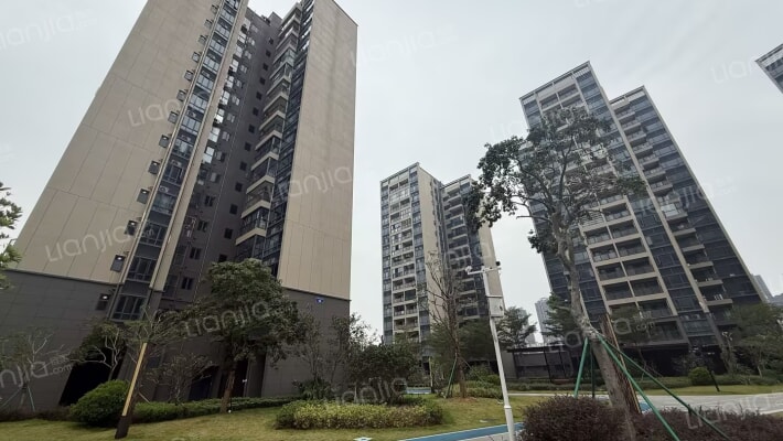 京华家和花园外景图