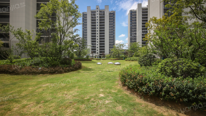 卓越蔚蓝星宸苑外景图