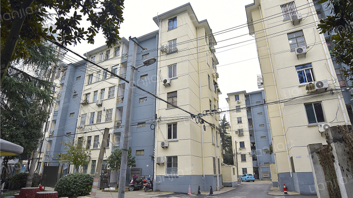 蓓蕾新村外景图