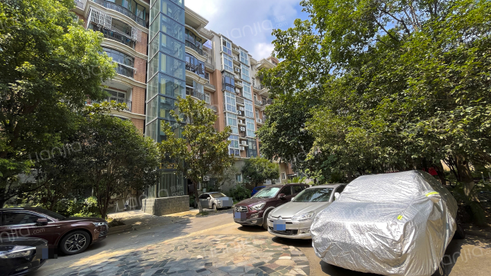 天上人间外景图