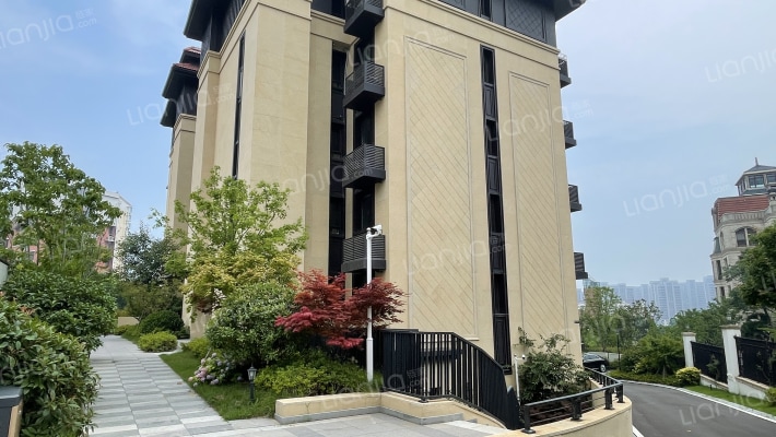 金泽碧玉外景图