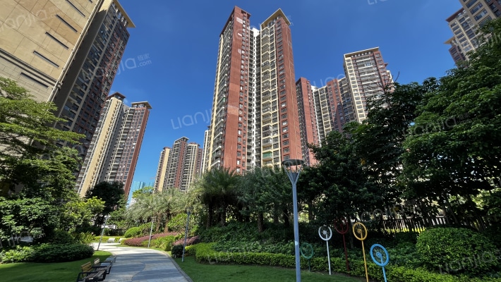 星河丹堤V区外景图