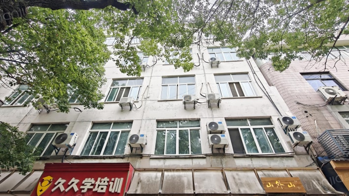 黄河路玉中住宅外景图