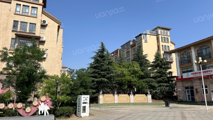 吉上太和城外景图