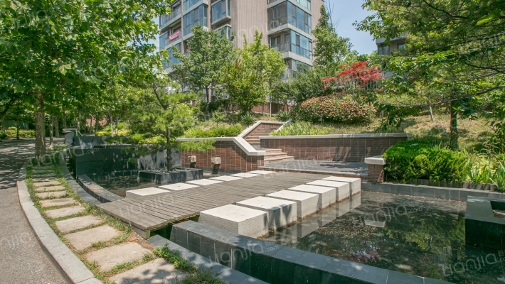 瑞纳紫域外景图