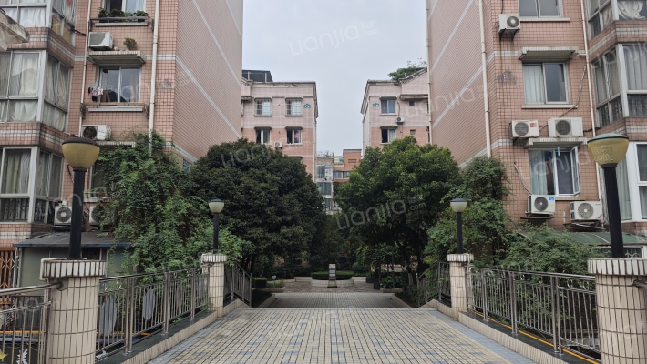 新玉林城市公寓外景图