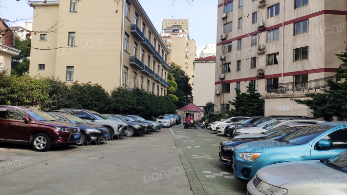 瑞德公寓外景图