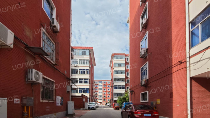 粮食局宿舍楼外景图