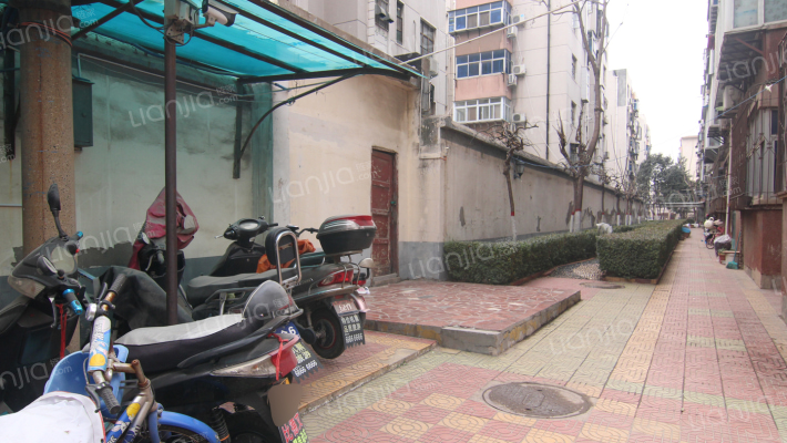 商城东路35号院外景图