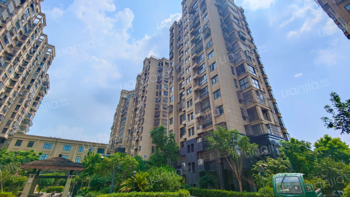 壹品公寓外景图