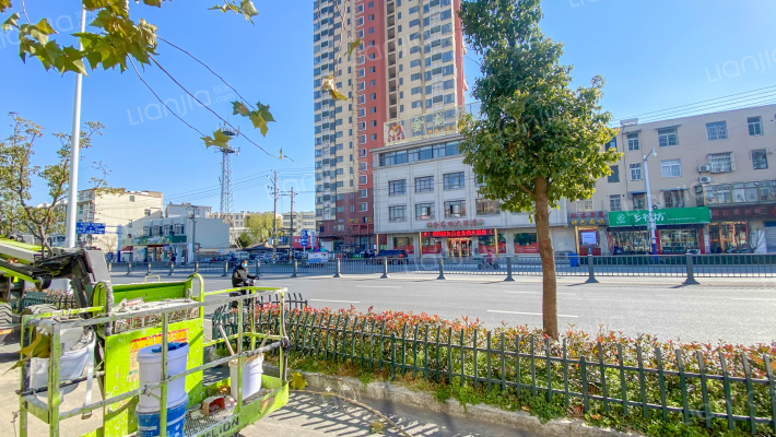 世纪云景外景图