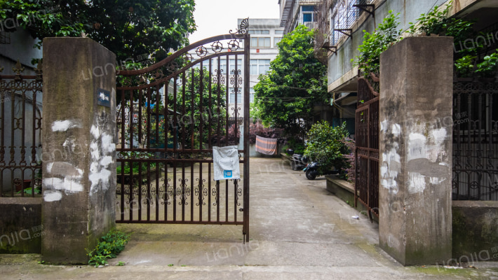 镇府路35号外景图