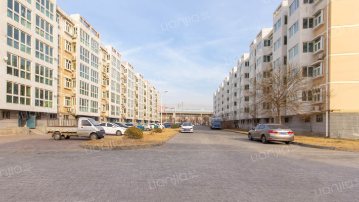 静湖花园中区外景图