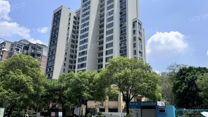 乐业大厦外景图