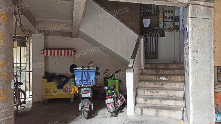 沥华大厦外景图