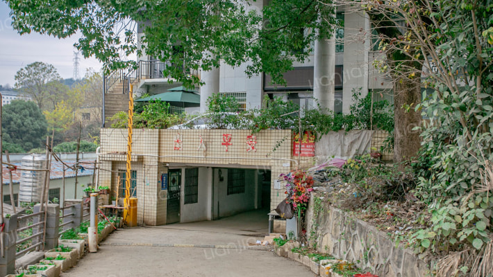 青山家园外景图