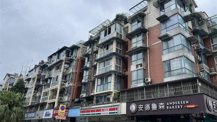 彩蝶花园外景图