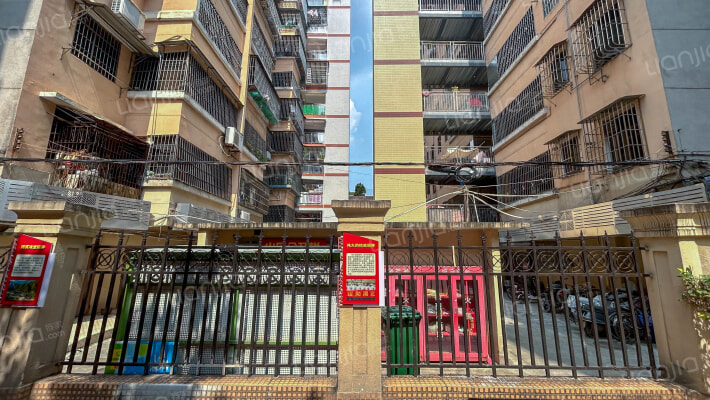 市运小区外景图