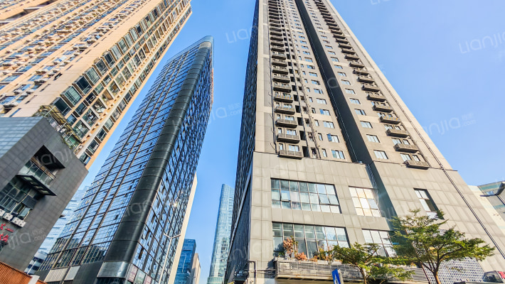 辉煌时代大厦外景图