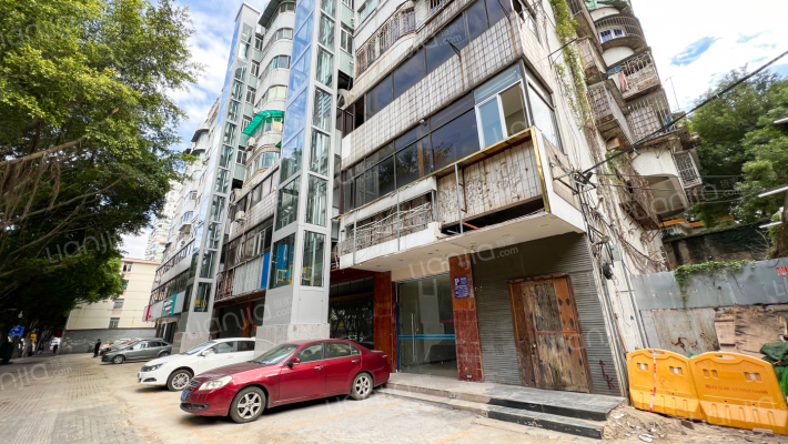 蓝天电信宿舍外景图