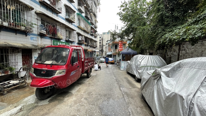 兴关巷24号外景图