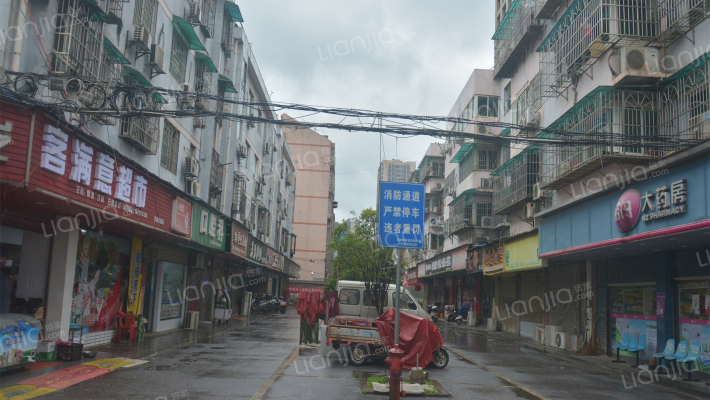 东大门市场配套住宅小区外景图
