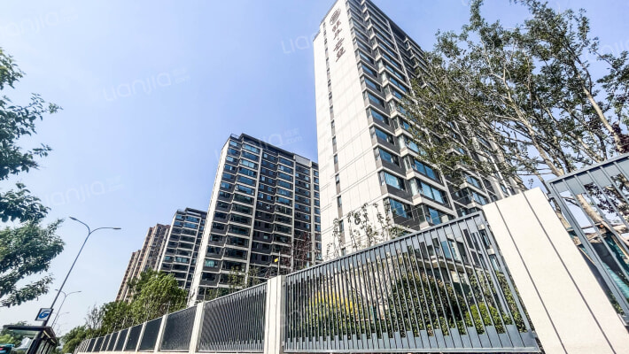 银丰云玺外景图