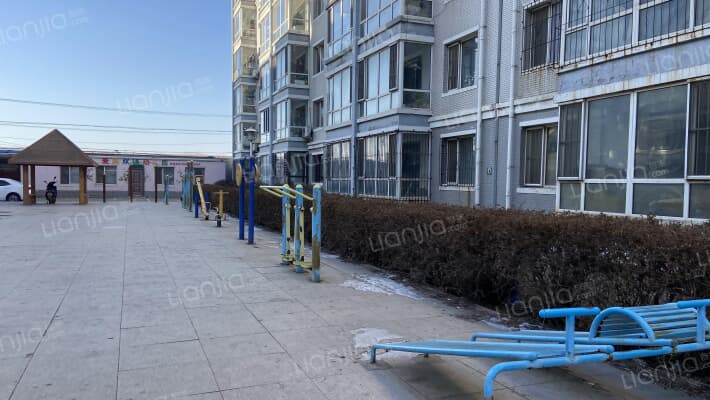 爱国家园外景图