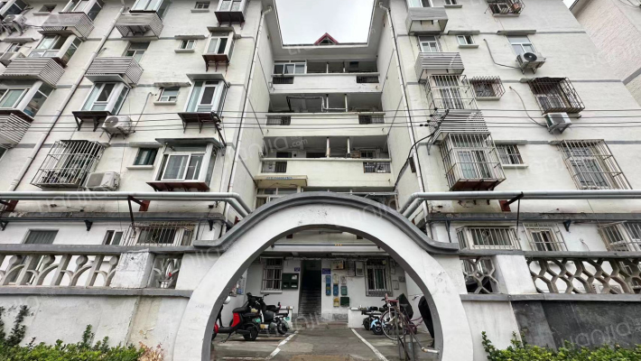 经八路6号外景图