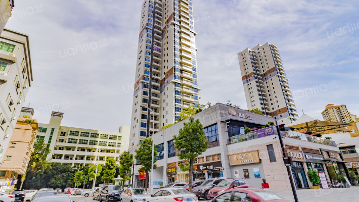 冠龙华府外景图