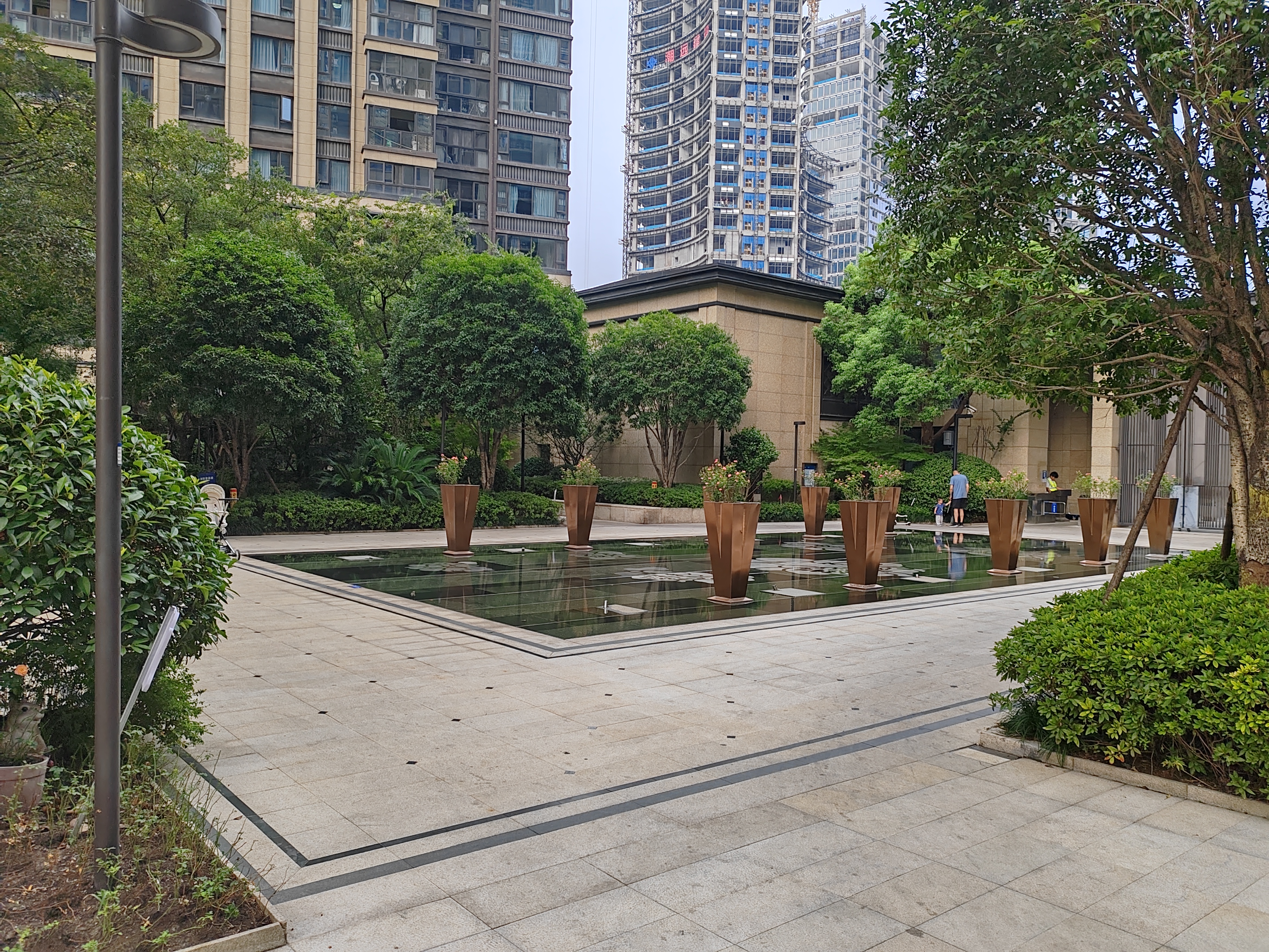 Long Hu Tian Xi compound photo 7
