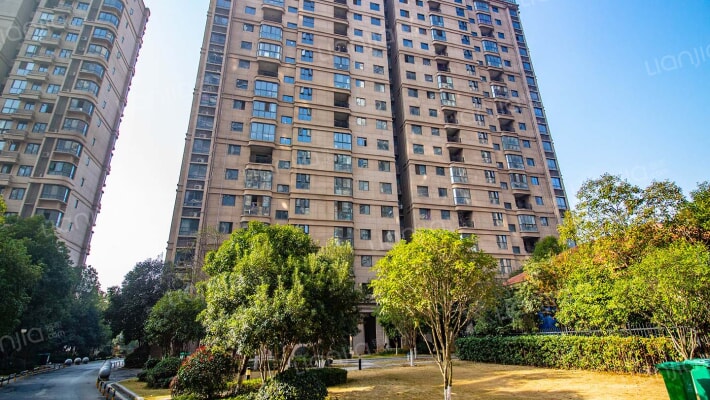 碧桂园生态城依云外景图