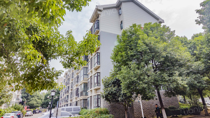 名流人和天地一期外景图