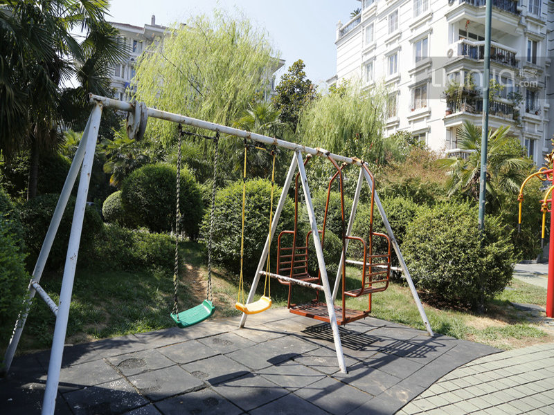 Yijing Yuan compound photo 24