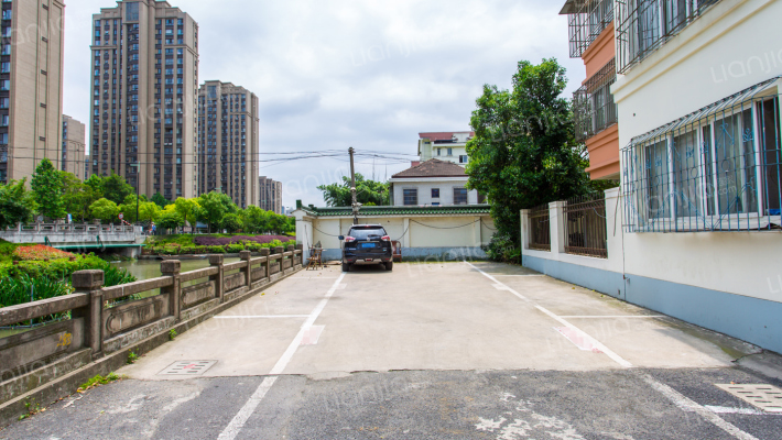 嘉宝小区外景图